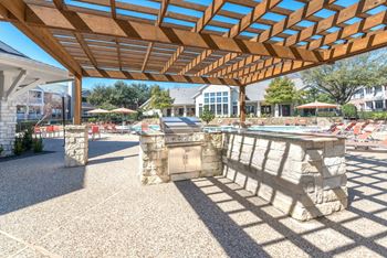 outdoor kitchen and grill area | Creekside at Legacy Apartments Plano TX